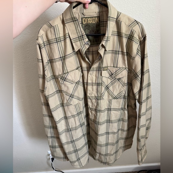 DIXXON Men’s plaid flannel button up - Picture 1 of 3